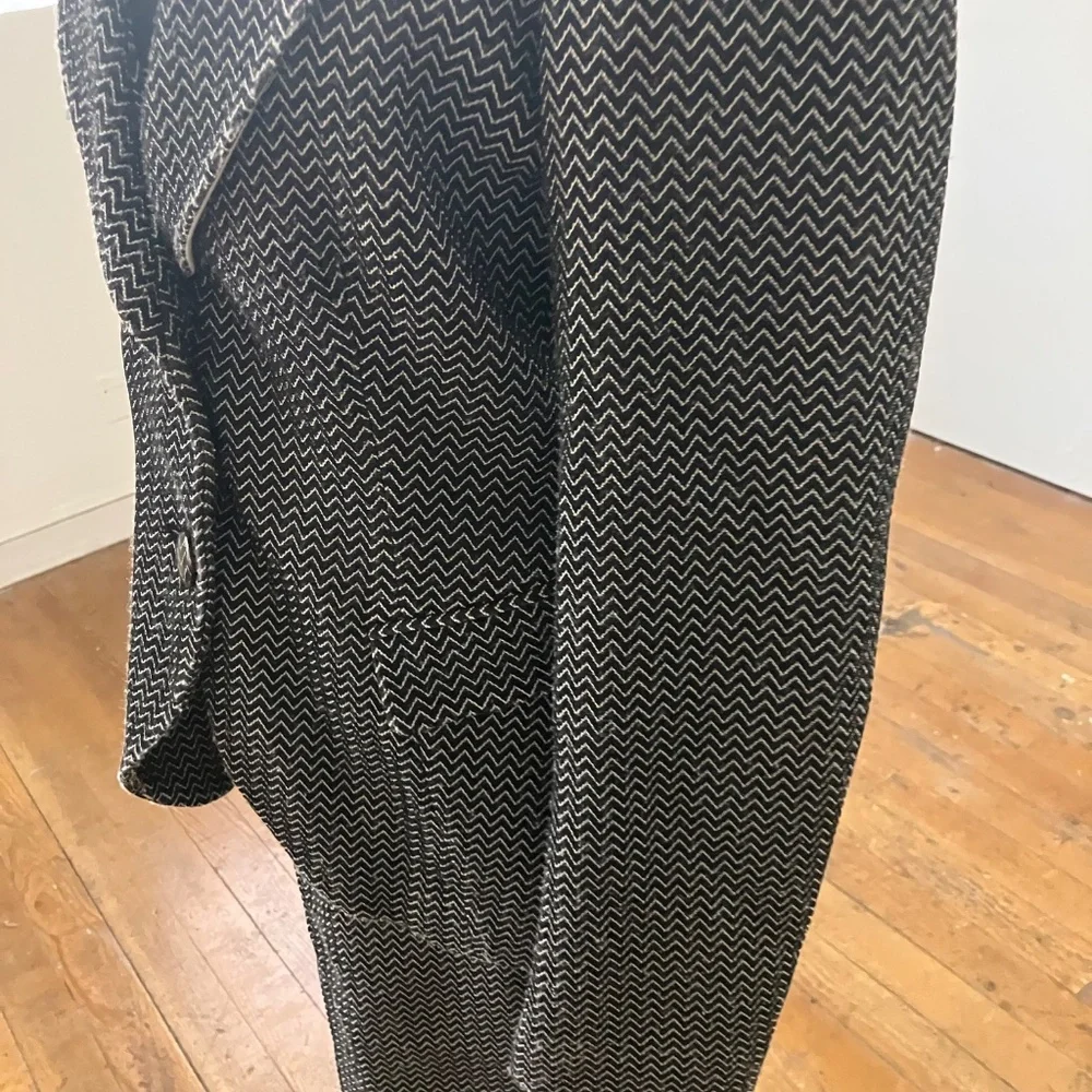 Armani Collezioni Blzck And White Chevron Suit - Picture 13 of 17